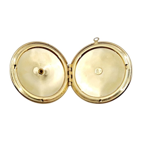 Vintage 1970s Victorian Cameo Ornate Locket Pendant, Gold Filigree Floral Design - Picture 3 of 3